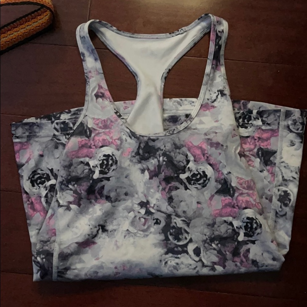 lululemon tank top- like new
